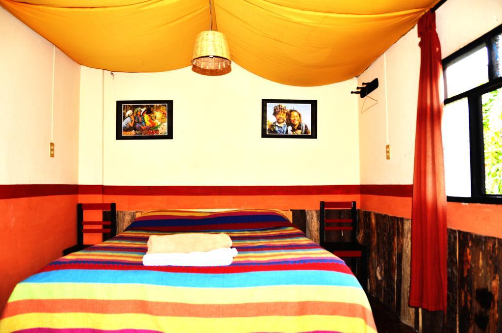 Hostal El Rincon De Los Camellos San Cristóbal de Las Casas Pokój zdjęcie